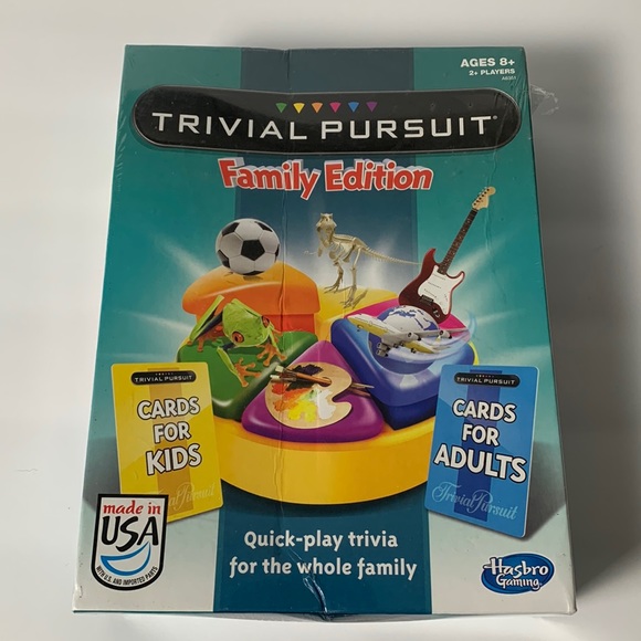 Trivial Pursuit Family Edition Board Game - Picture 1 of 2